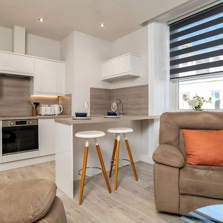 Appartamento West End @ Netflix @ Newly Built Aberdeen Esterno foto