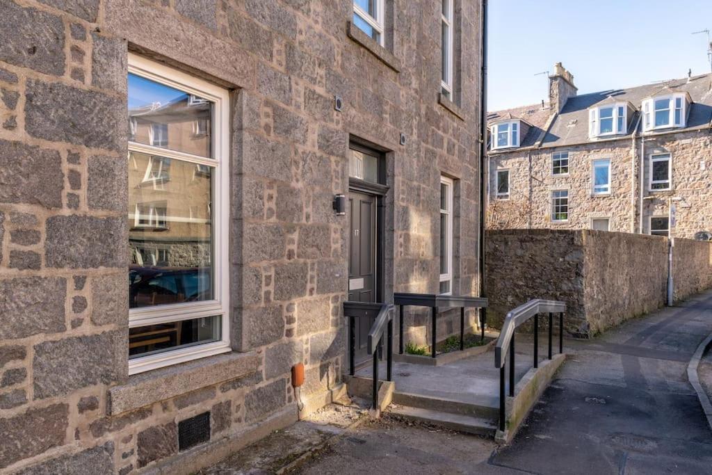 Appartamento West End @ Netflix @ Newly Built Aberdeen Esterno foto